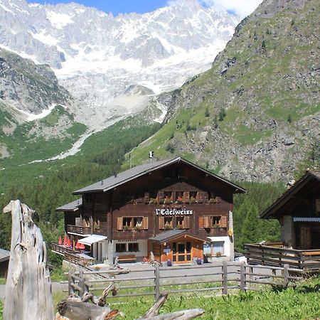 Hotel Edelweiss La Fouly Exteriör bild
